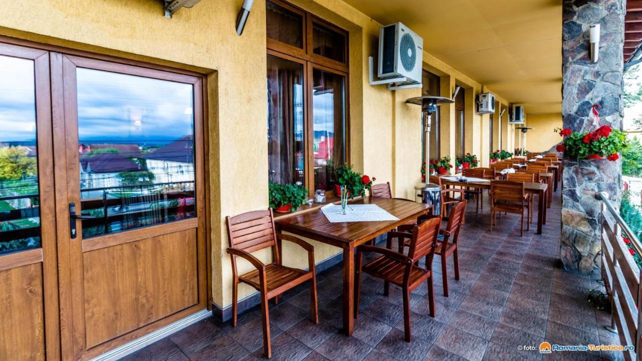 Hotel Valea Regilor Reghin Exterior foto